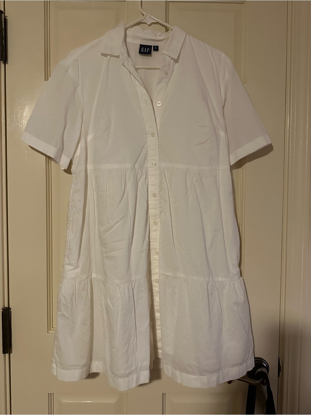 GAP White Short Sleeve Button-Front Tiered Midi Dress